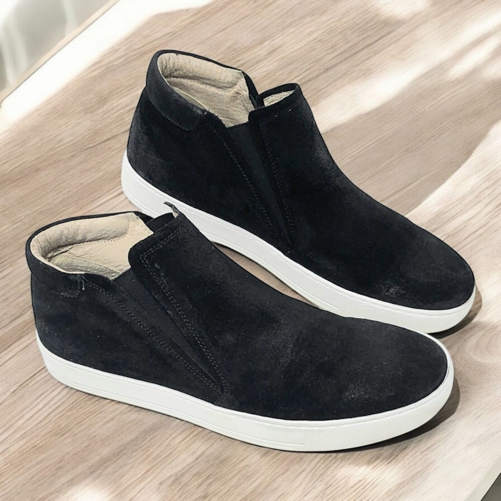 Kenneth Cole Reaction Jodi Black Slip On Sneaker Womens Size 10 Suede Leather
